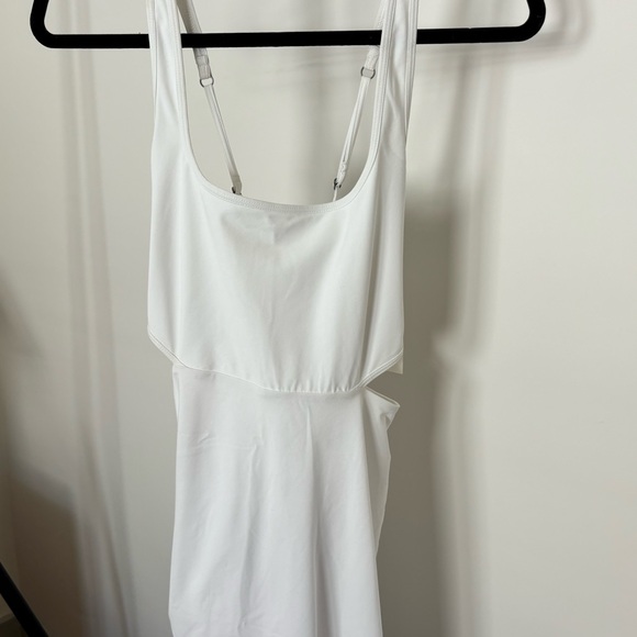 NWT Abercrombie Cut Out Traveler Athletic dress - Picture 7 of 7